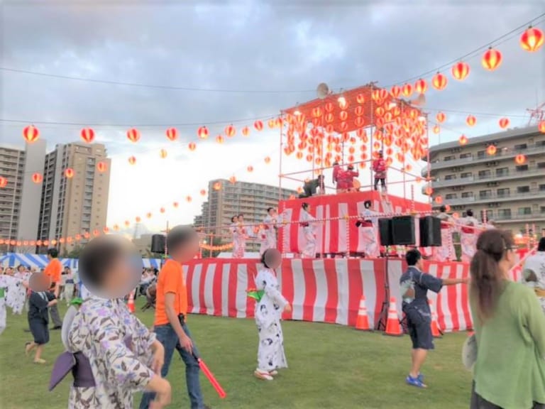 2019年の輪踊りの様子