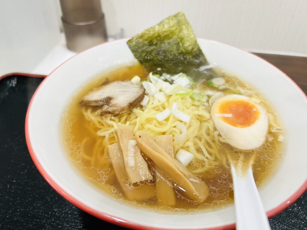 「中華料理 和盛」の醤油ラーメン