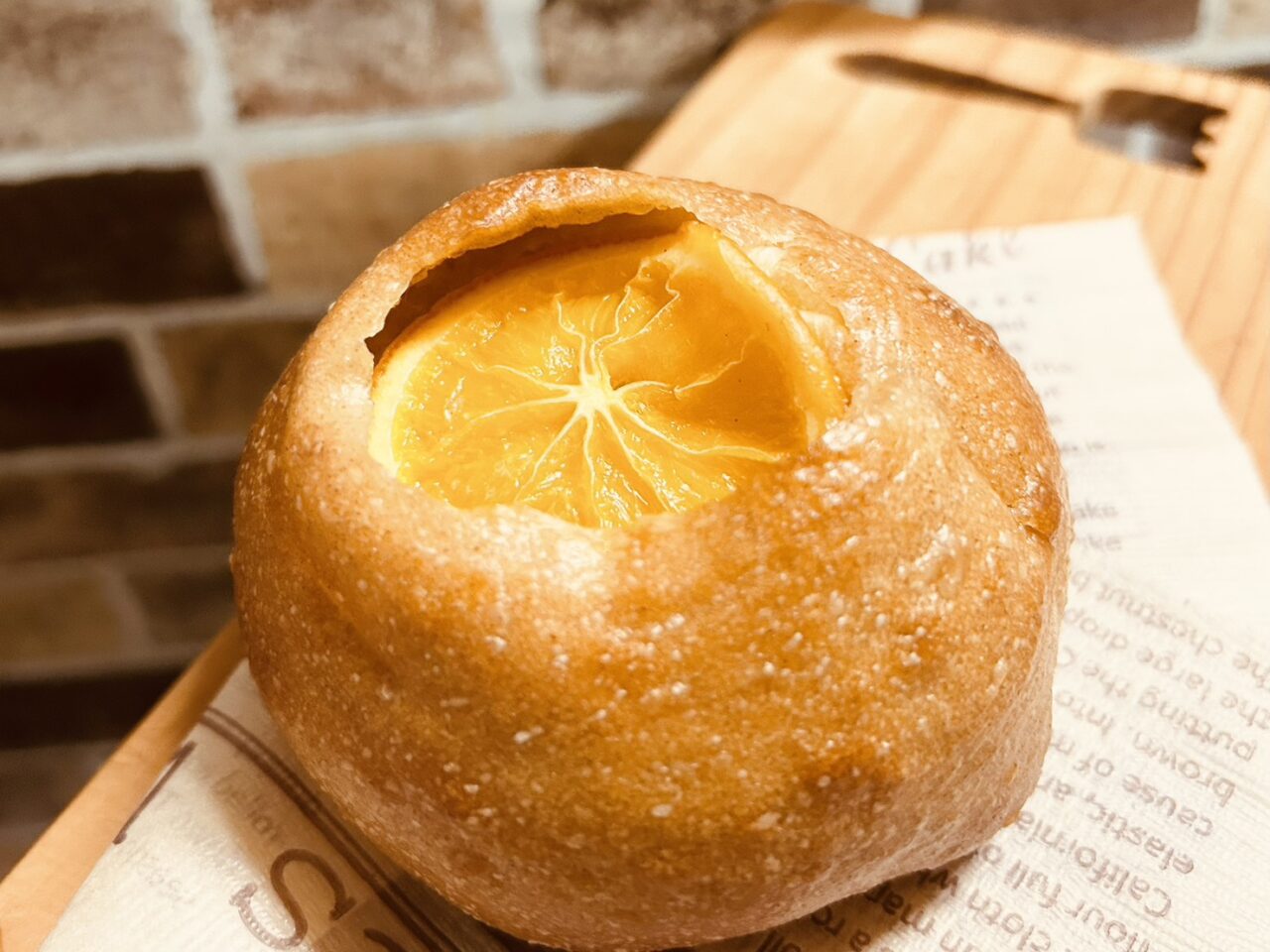 flatbakeryの「チョコとオレンジのカンパーニュ包み」