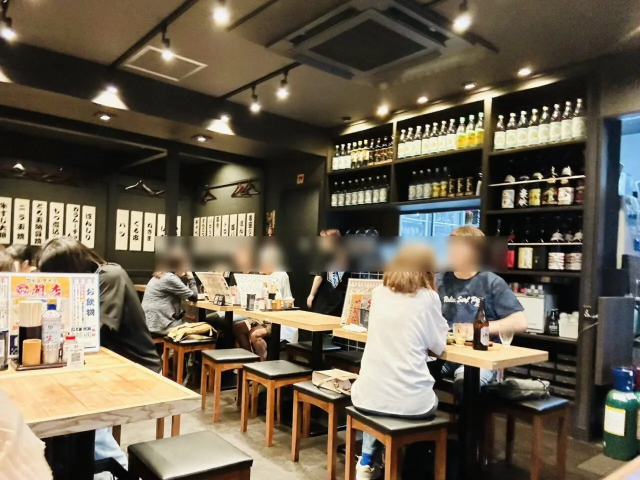「筑前屋金町店」店内の様子