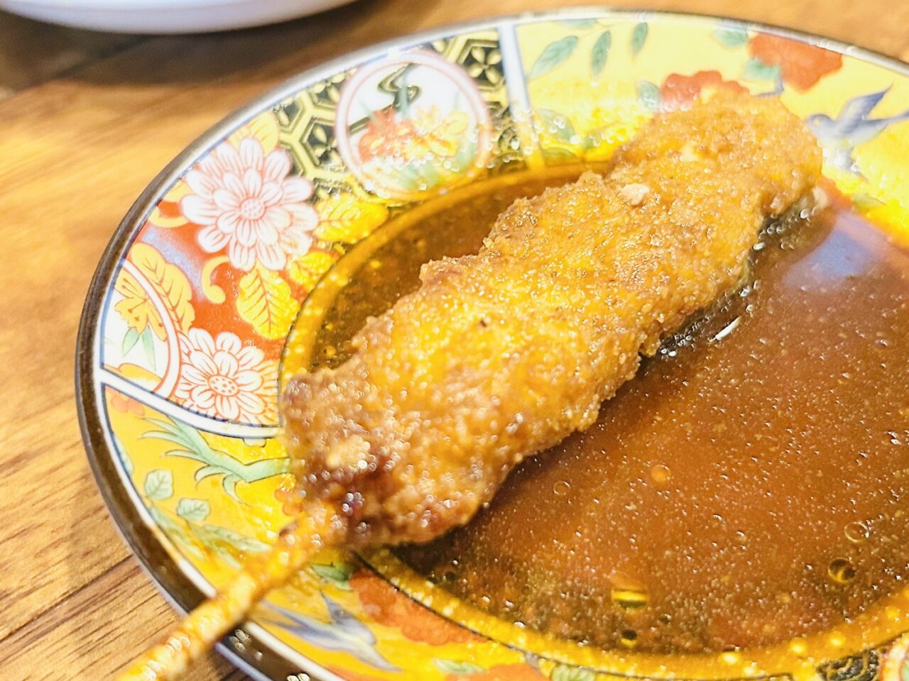 珍しい「串カツ」のどて煮