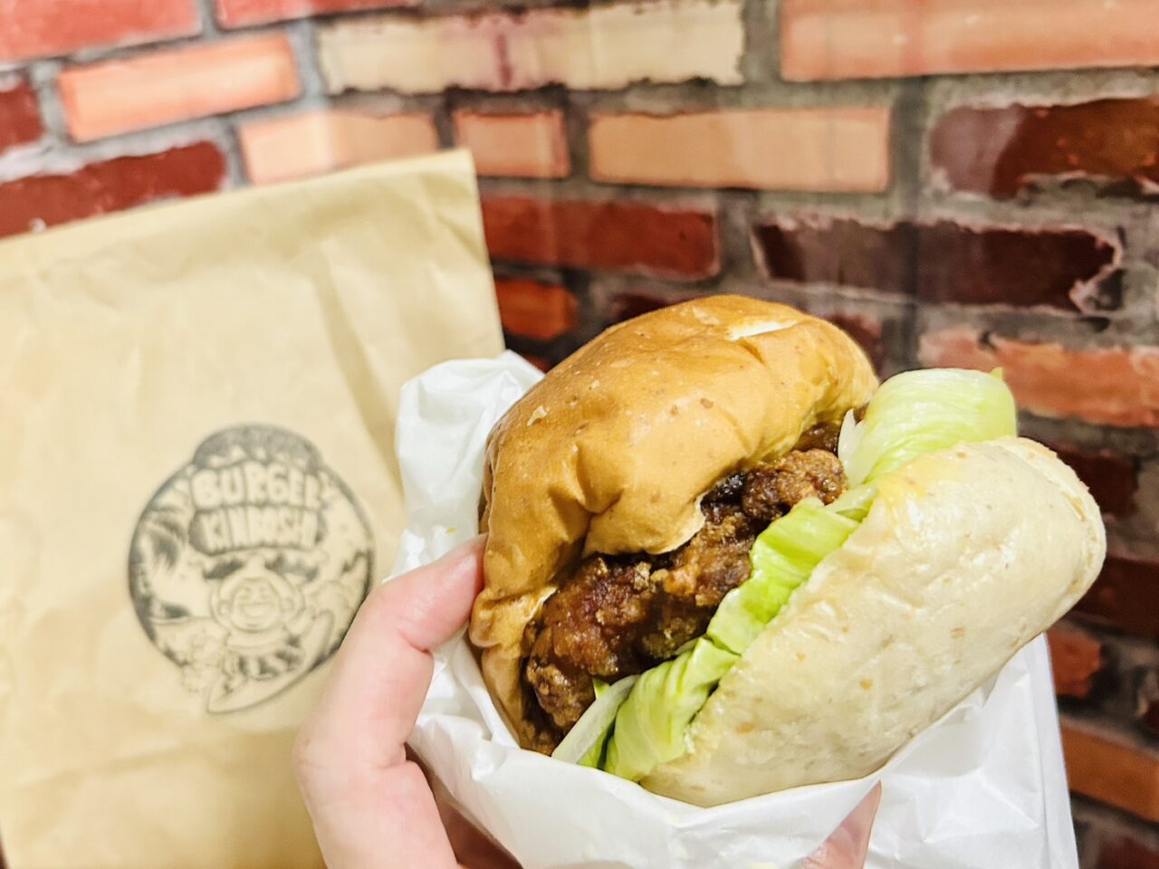 特大からあげの「キンボシバーガー」