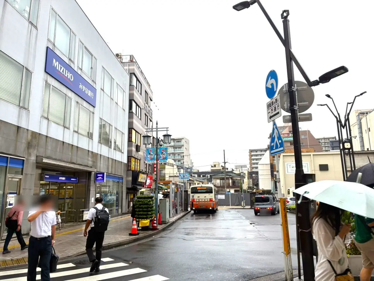JR亀有駅北口の様子